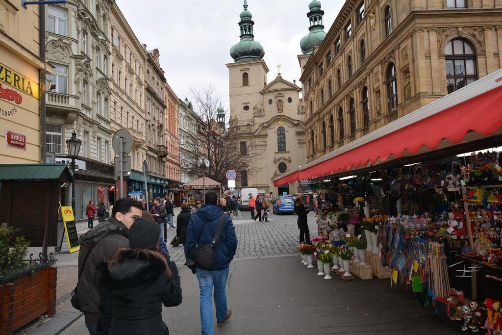 Historic Centre Apartments VI Прага Экстерьер фото